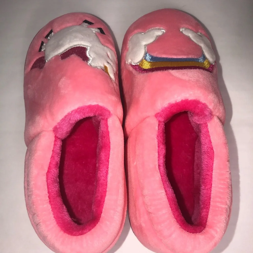 NWOT Girls Pink Slippers Euro Size 21/ US Size‎ 5.5